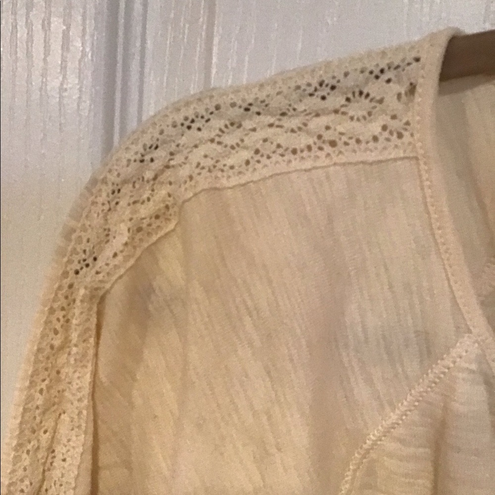 Chaps XL long sleeve tshirt lace detail on arms